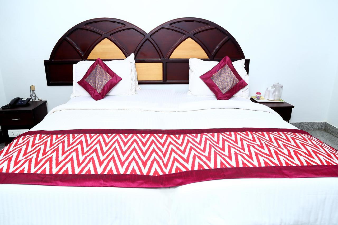 Oyo 9116 Thamburu International Hotel Thiruvananthapuram ภายนอก รูปภาพ