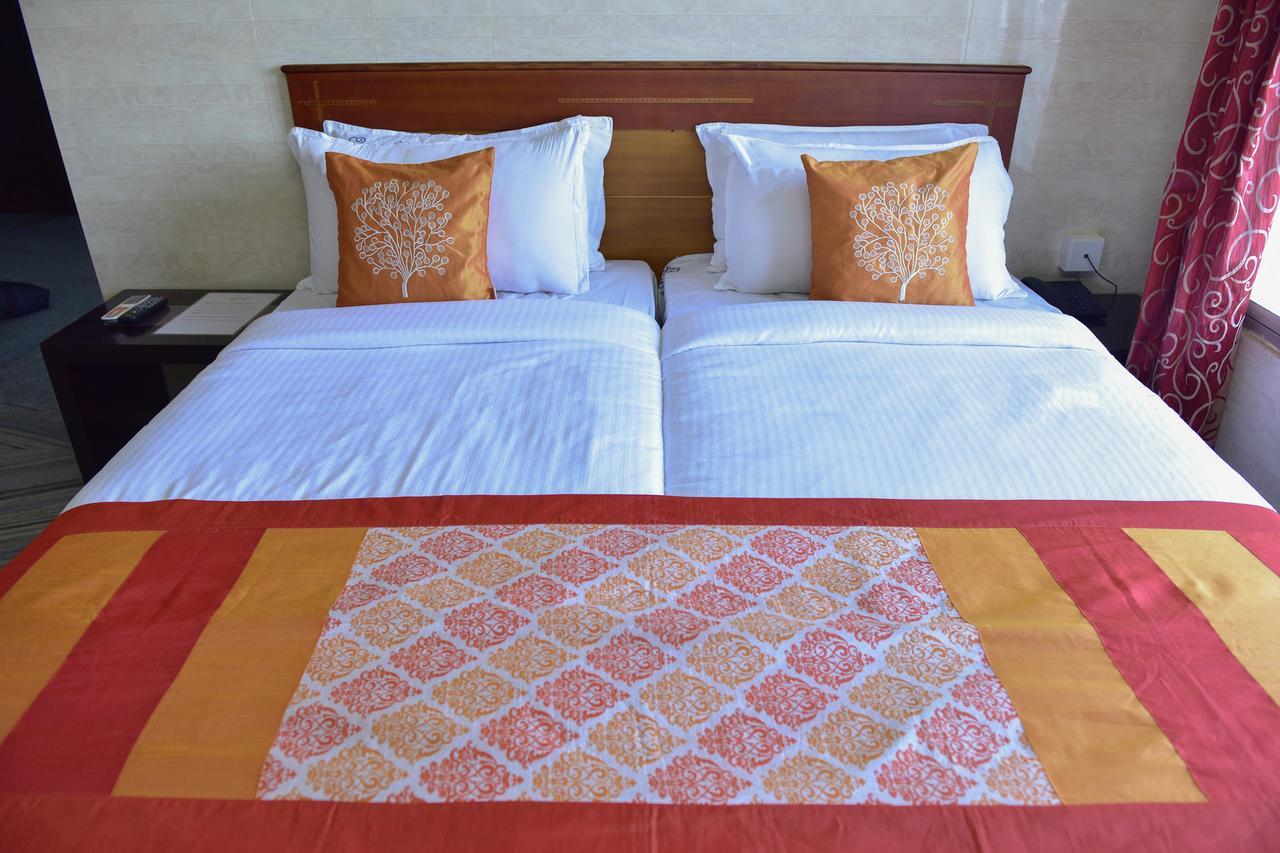 Oyo 9116 Thamburu International Hotel Thiruvananthapuram ภายนอก รูปภาพ